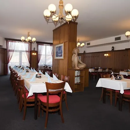 Hotel Hajčman 3*
